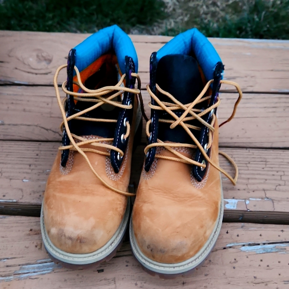 Boys  timberland boots perfect condition